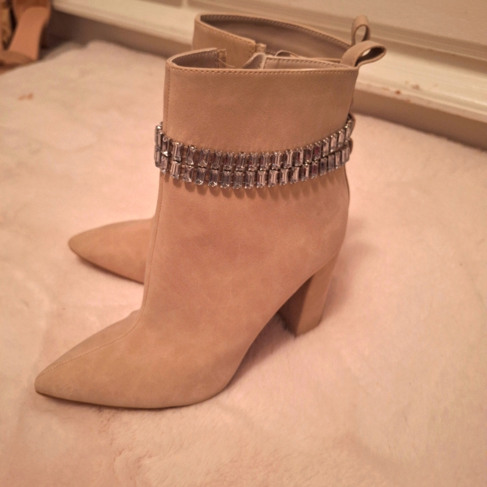 Ankle boots